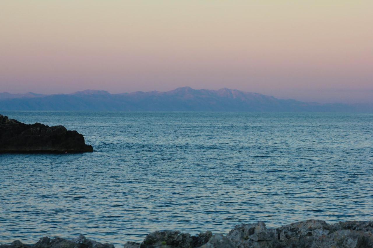 La Dimora Di Ulisse Aparthotel Santa Cesarea Terme Bagian luar foto